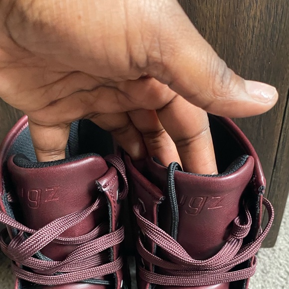 Women’s Boots - Picture 2 of 11